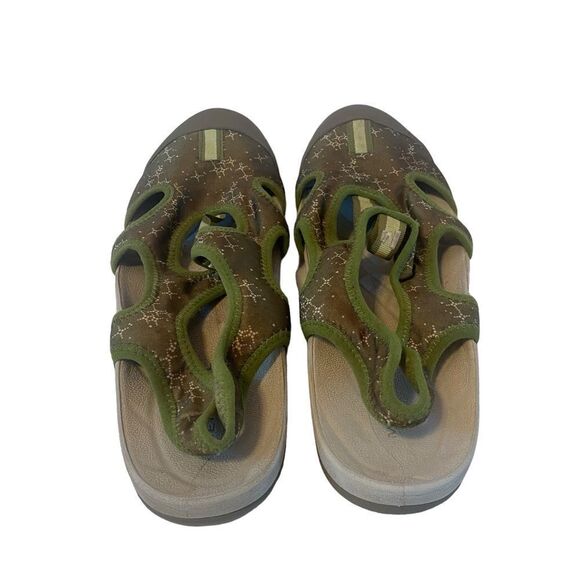 Merrell Army Green Canvas Water/Hiking Shoe in Ladies Size 8 - Picture 3 of 7